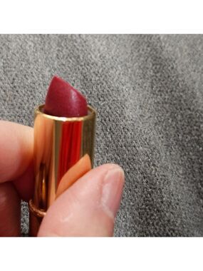 ESTEE LAUDER Pure Color Crystal Lipstick in the shade Passion Fruit Shimmer NEW